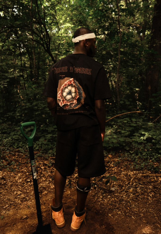 GEODE BLACK T-SHIRT
